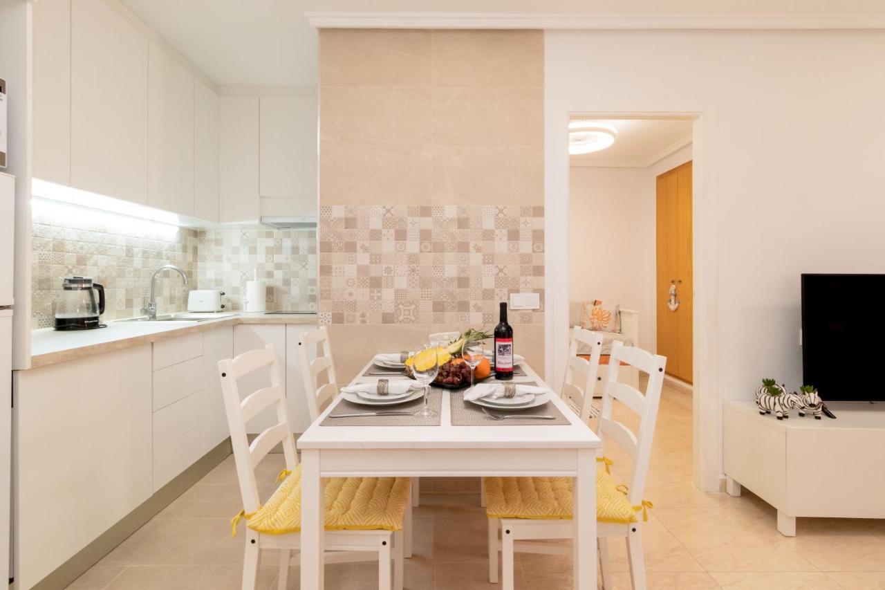 Apartamento Asta Lejlighed Torrevieja Eksteriør billede