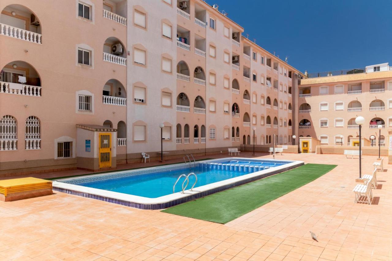 Apartamento Asta Lejlighed Torrevieja Eksteriør billede